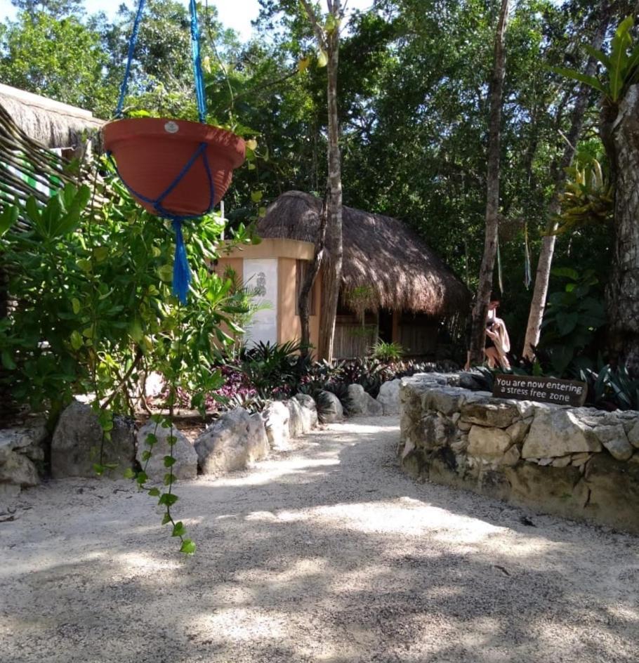 Casa Tzalam Tulum Selva Bed & Breakfast Exterior photo
